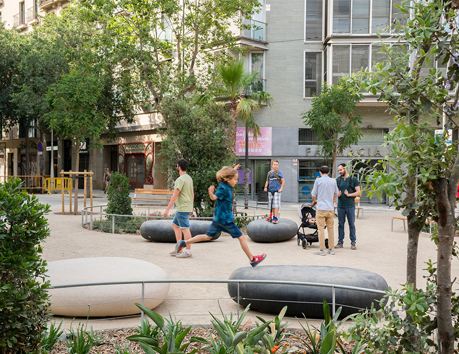 LES SUPER-ÎLOTS DE BARCELONE: